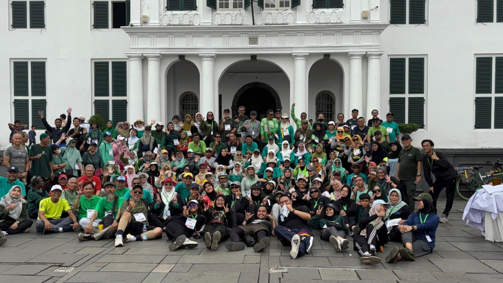 IKA FABIONA gelar fun walk di Kota Tua. Foto: Istimewa