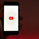 Durasi baru YouTube Shorts berlaku mulai 15 Oktober 2024. Foto: Unsplash/Szabo Viktor